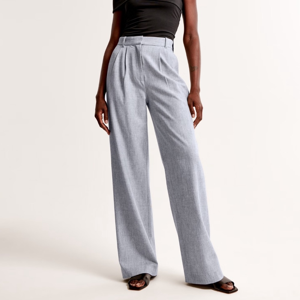 A&F Gray Women’s Tailored Wide Leg Pant